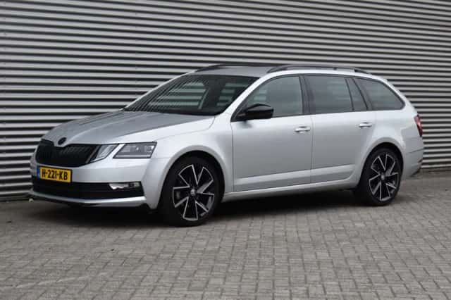 Škoda Octavia (2020) thumbnail 3