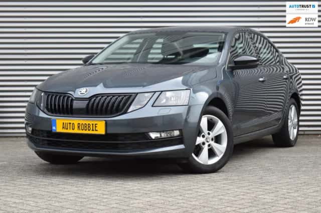 Škoda Octavia (2020) thumbnail 2