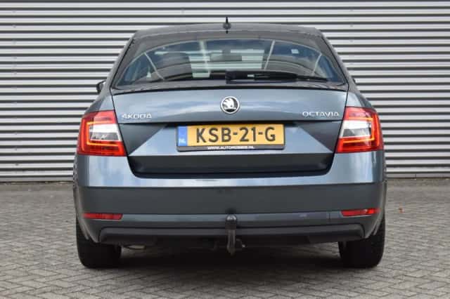 Škoda Octavia (2020) thumbnail 6
