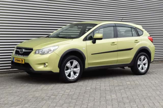 Subaru XV (2015) thumbnail 3