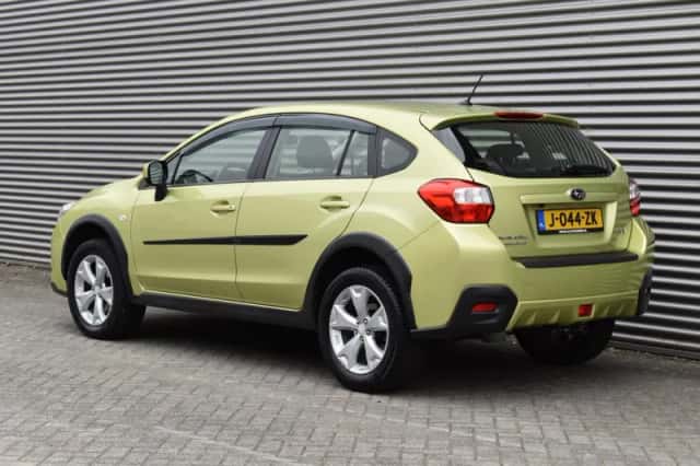 Subaru XV (2015) thumbnail 4