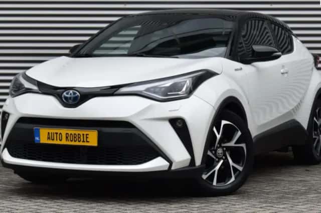 Toyota C-HR (2020) thumbnail 1