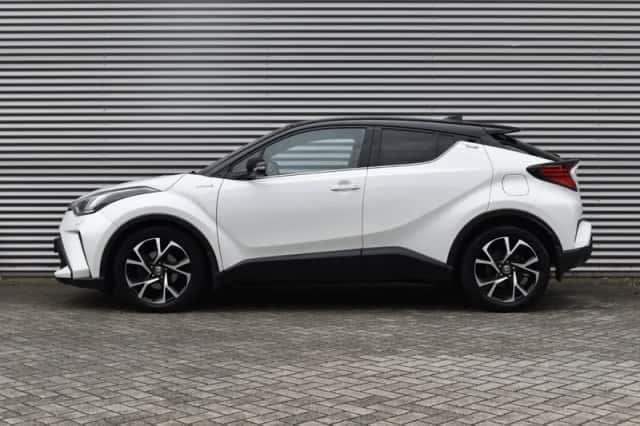 Toyota C-HR (2020) thumbnail 4