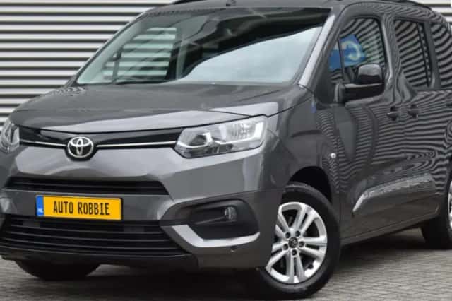 Toyota Proace (2024) thumbnail 1