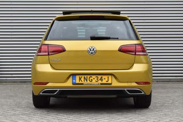 Volkswagen Golf (2018) thumbnail 6