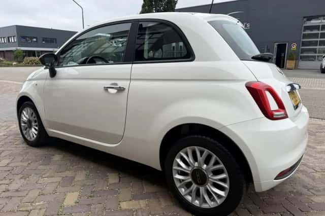 Fiat 500 (2020) thumbnail 2
