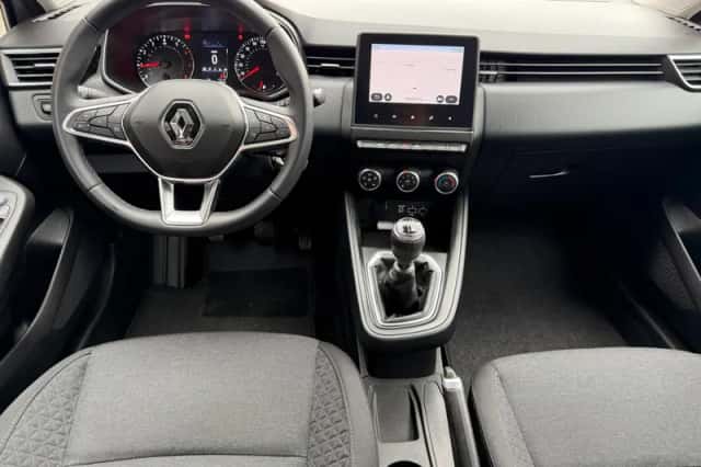 Renault Clio (2021) thumbnail 3