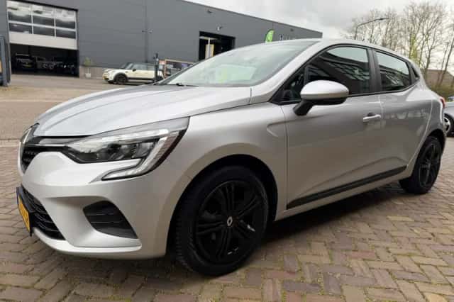Renault Clio (2021) thumbnail 5