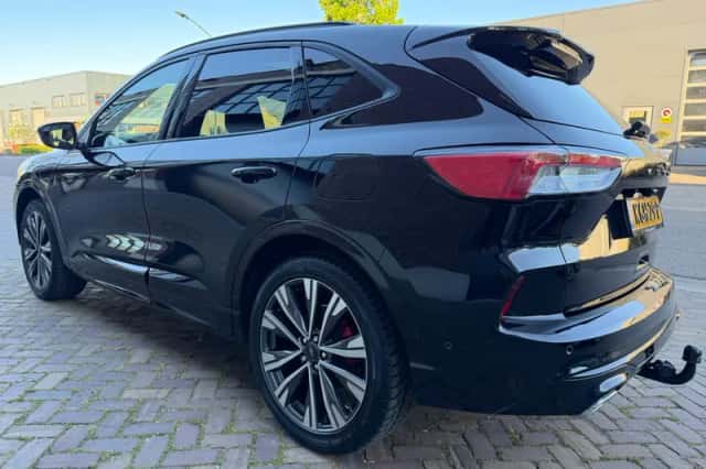 Ford Kuga (2021) thumbnail 6