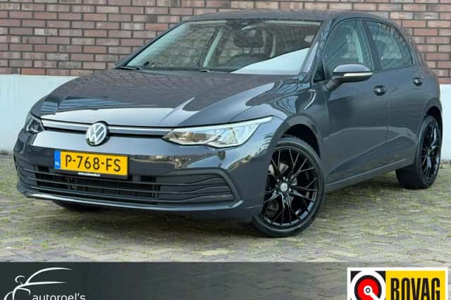 Volkswagen Golf (2022) thumbnail 1