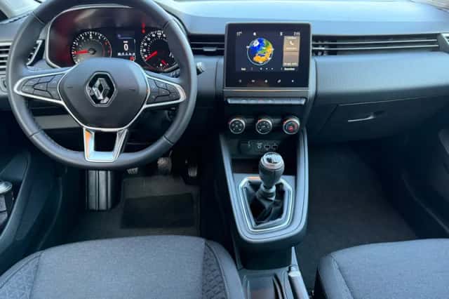 Renault Clio (2021) thumbnail 3