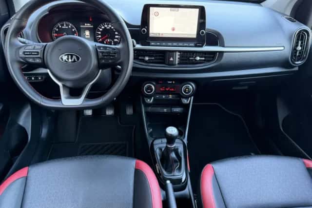 Kia Picanto (2021) thumbnail 3