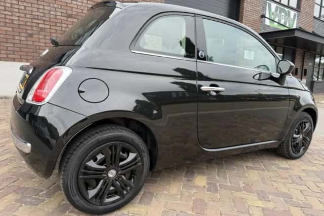 Fiat 500 (2009) thumbnail 2