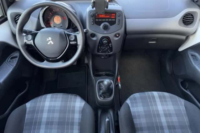 Peugeot 108 (2020) thumbnail 3