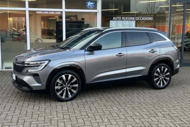 Renault Austral (2025) thumbnail 2