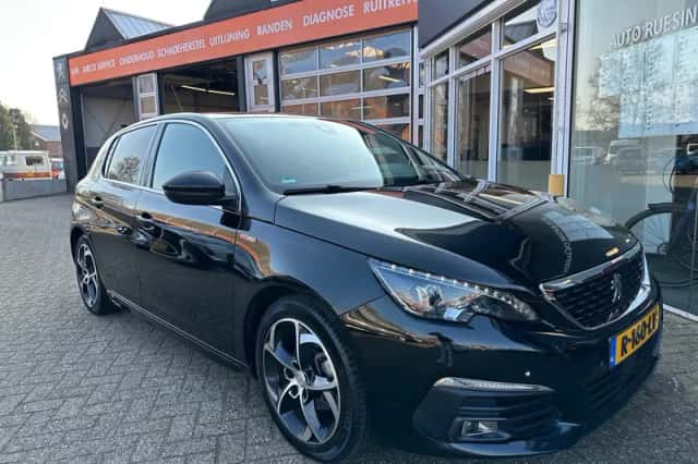 Peugeot 308 (2018) thumbnail 3