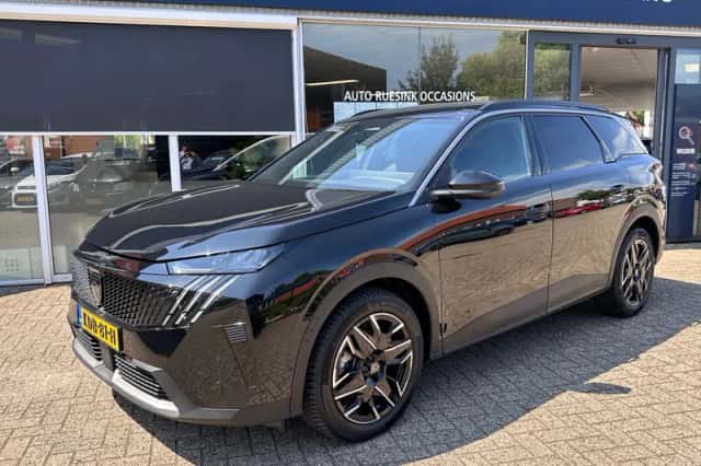 Peugeot 5008 (2025) thumbnail 2