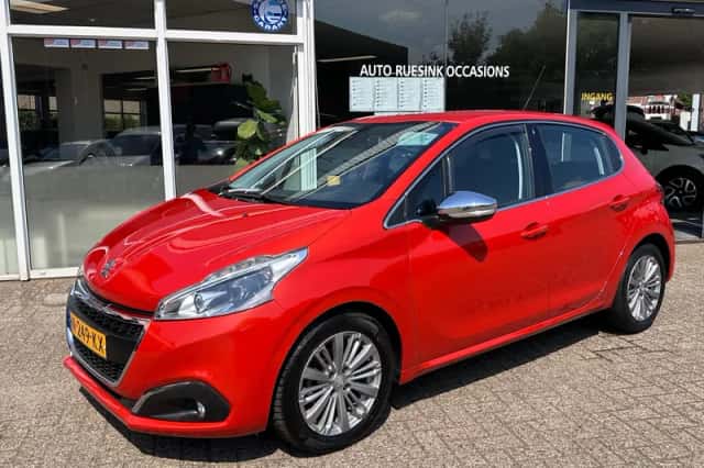 Peugeot 208 (2016) thumbnail 2