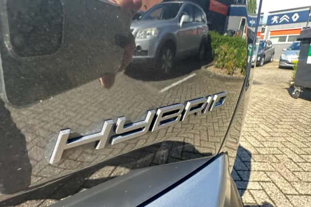 Peugeot 3008 (2025) thumbnail 3