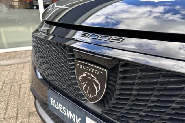 Peugeot 3008 (2025) thumbnail 5
