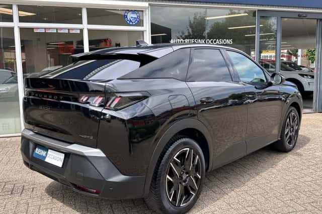 Peugeot 3008 (2025) thumbnail 2