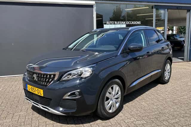 Peugeot 3008 (2017) thumbnail 2