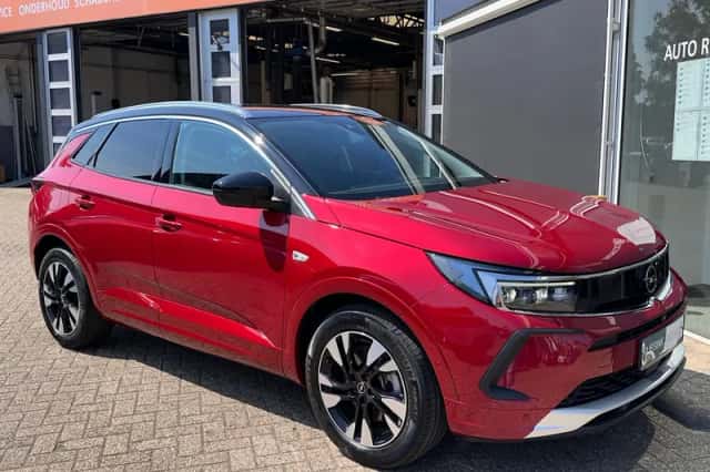 Opel Grandland (2022) thumbnail 6