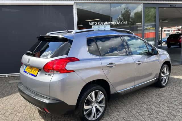 Peugeot 2008 (2014) thumbnail 5