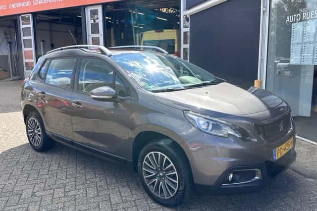 Peugeot 2008 (2017) thumbnail 5