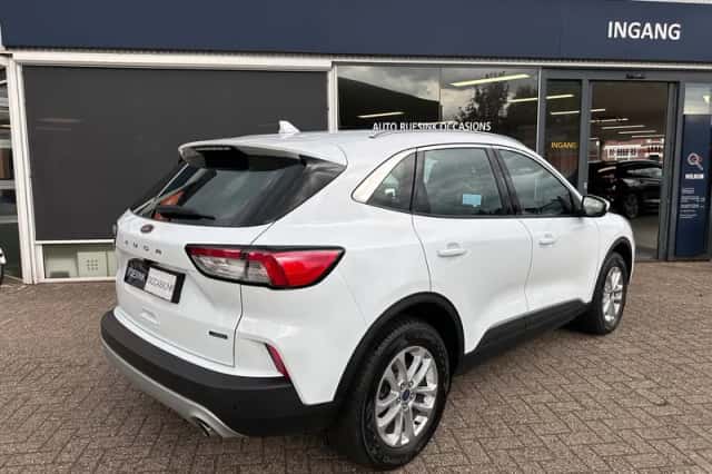 Ford Kuga (2022) thumbnail 5