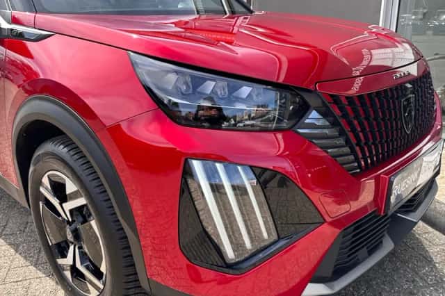 Peugeot 2008 (2025) thumbnail 4