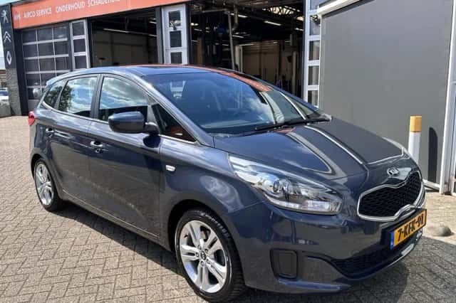 Kia CARENS (2013) thumbnail 4