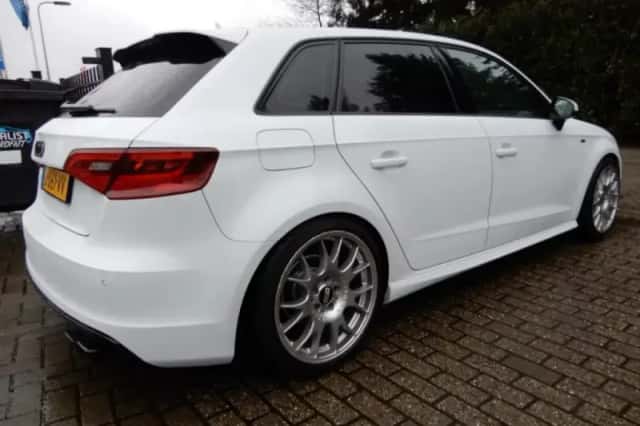 Audi A3 (2013) thumbnail 3