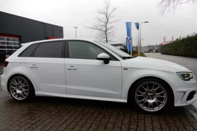 Audi A3 (2013) thumbnail 5