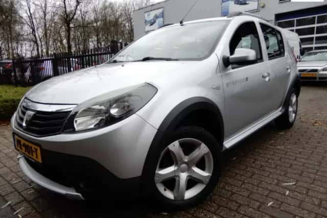 Dacia Sandero Stepway (2010) thumbnail 1