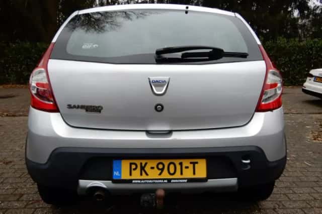 Dacia Sandero Stepway (2010) thumbnail 3