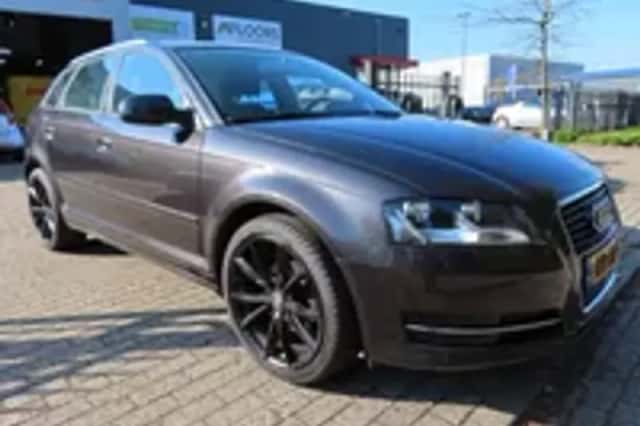Audi A3 (2011) thumbnail 6