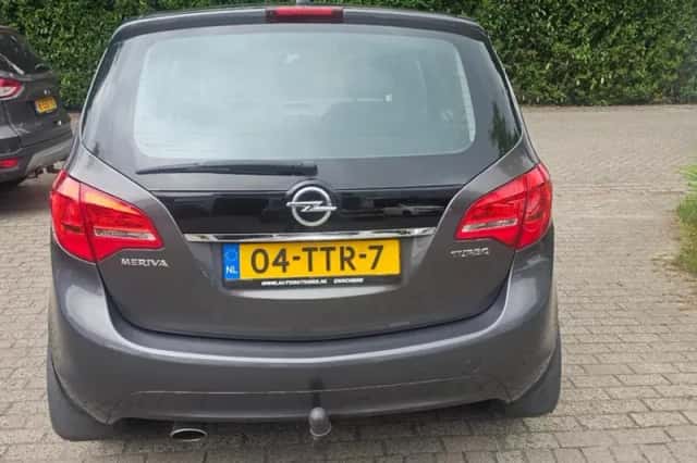 Opel Meriva (2012) thumbnail 3