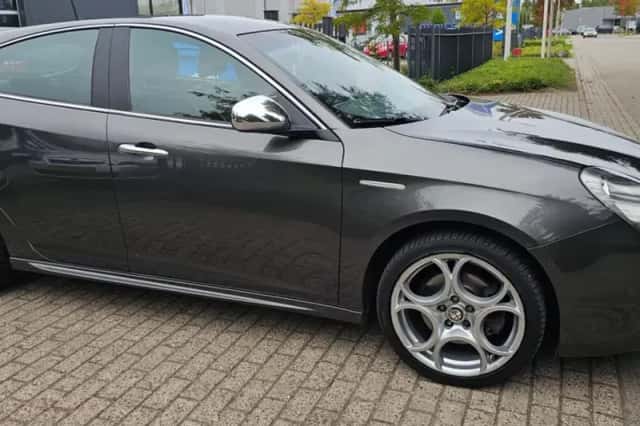 Alfa Romeo Giulietta (2012) thumbnail 6