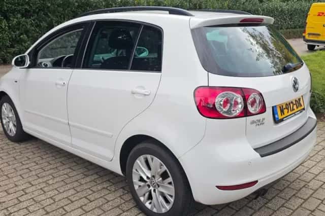 Volkswagen Golf (2013) thumbnail 2