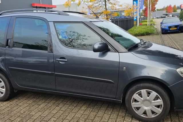 Škoda Roomster (2010) thumbnail 6