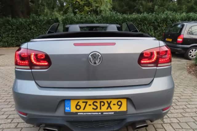 Volkswagen Golf (2011) thumbnail 5