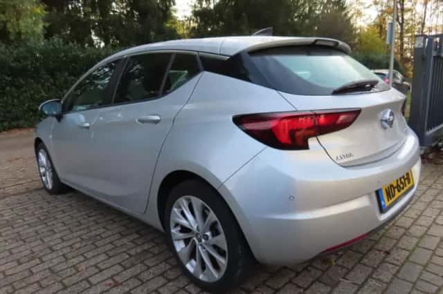 Opel Astra (2017) thumbnail 4