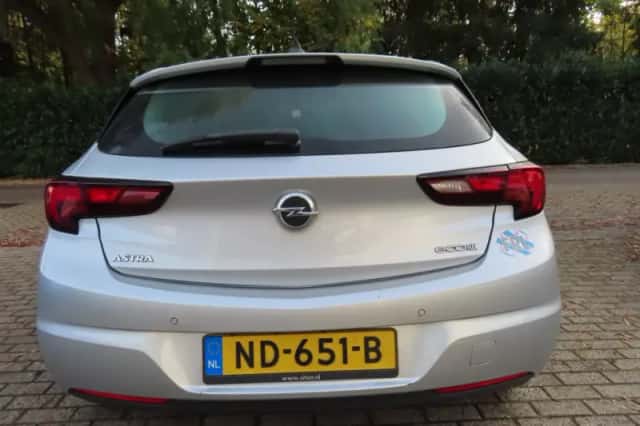 Opel Astra (2017) thumbnail 5