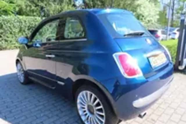 Fiat 500 (2015) thumbnail 2