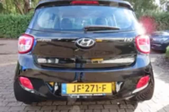 Hyundai i10 (2016) thumbnail 2