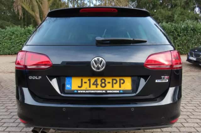 Volkswagen Golf (2015) thumbnail 5