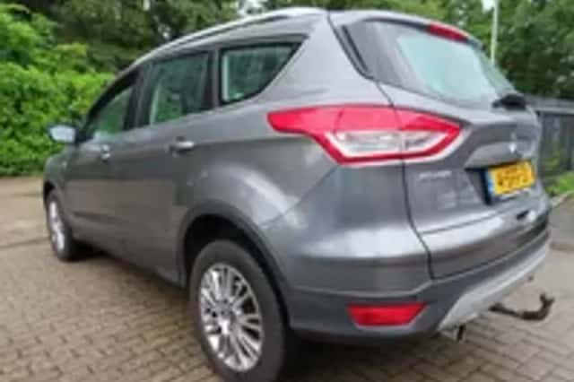 Ford Kuga (2013) thumbnail 2