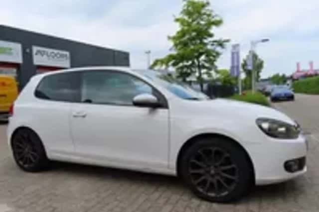 Volkswagen Golf (2009) thumbnail 5