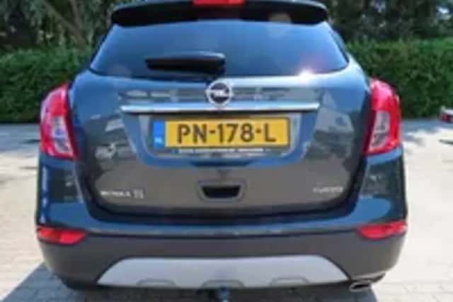 Opel Mokka (2017) thumbnail 3